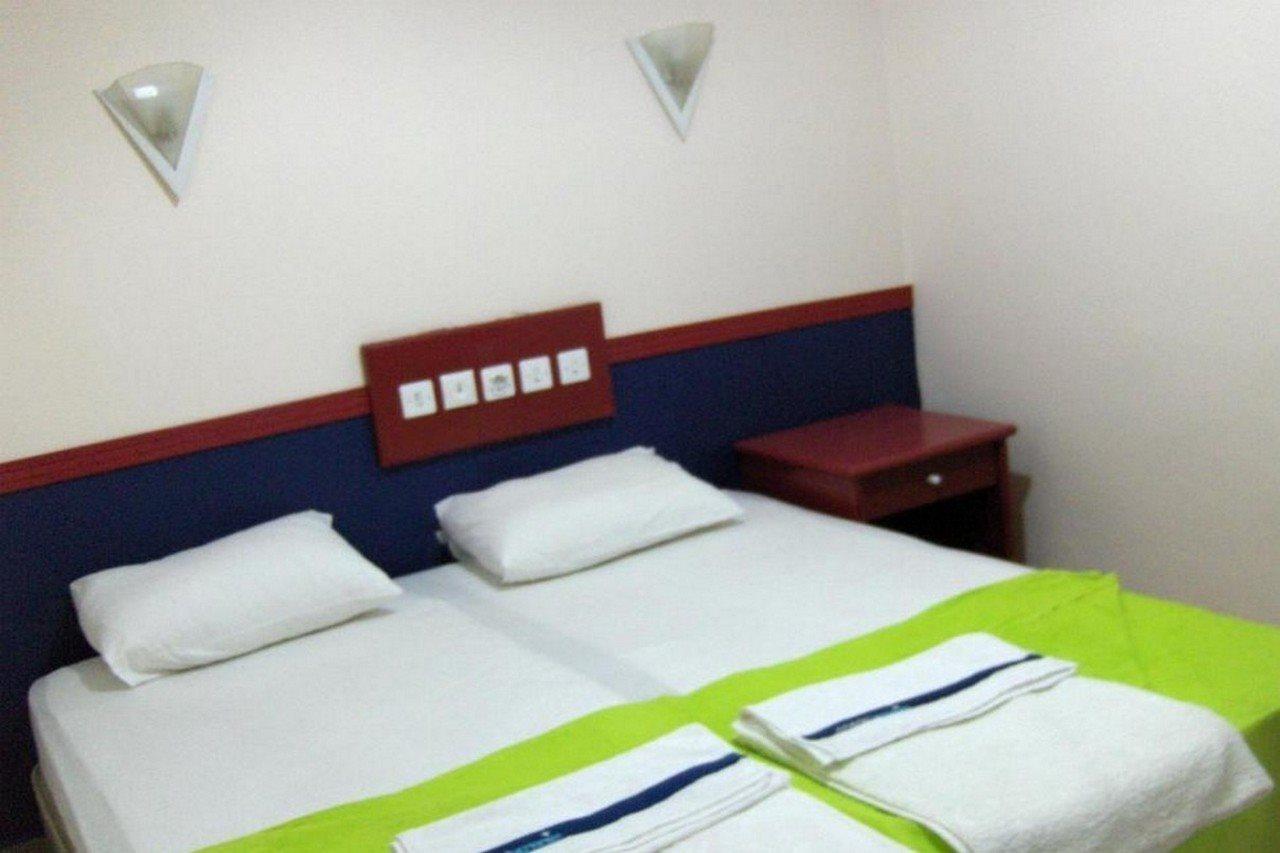 Odessa Otel Авсалар Екстериор снимка
