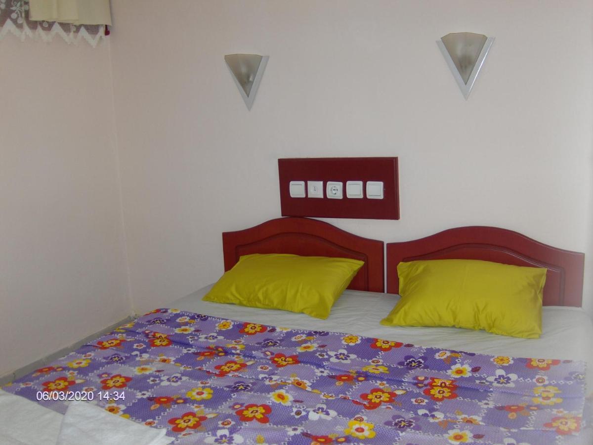 Odessa Otel Авсалар Екстериор снимка