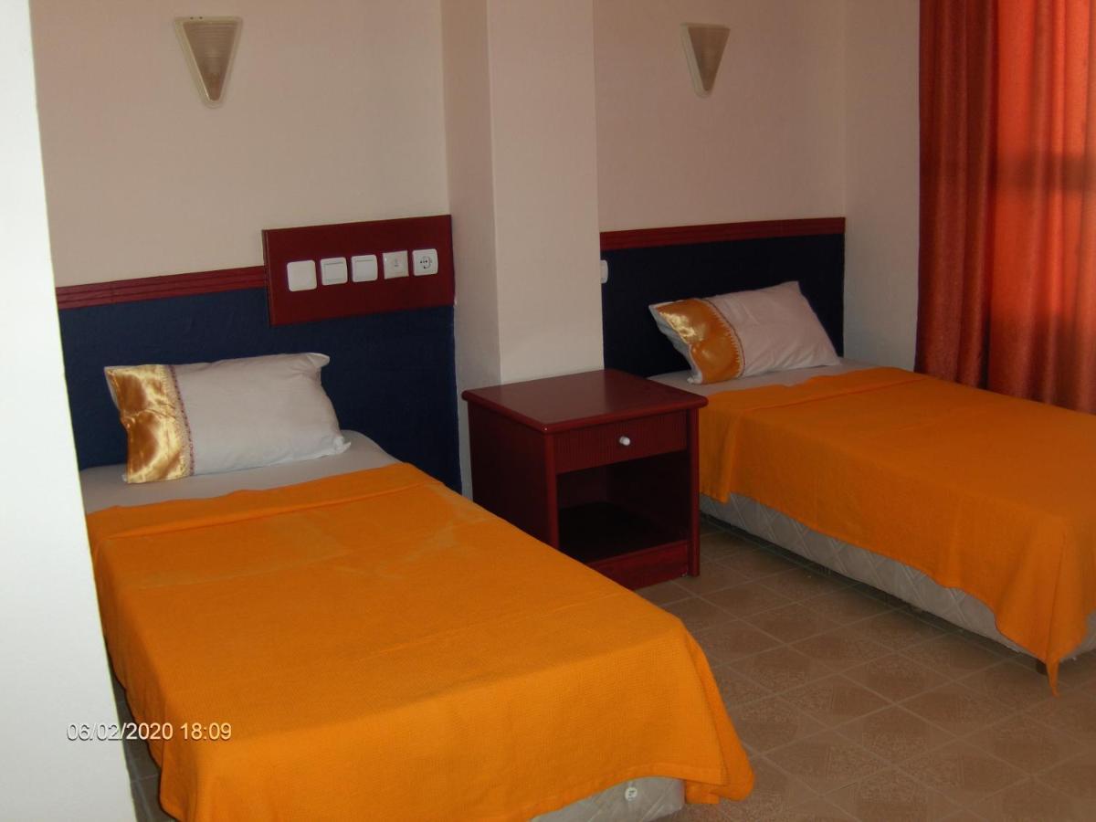Odessa Otel Авсалар Екстериор снимка
